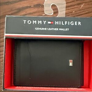 Tommy Hilfiger Black Leather Card Holder